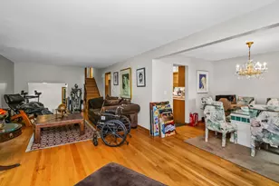 1525 Elm St, Park Ridge, IL 60068 - Photo 4