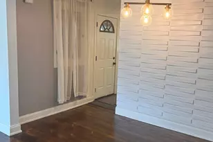 10518 S Artesian Ave, Chicago, IL 60655 - Photo 12