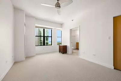 41 E 8th Street #2301, Chicago, IL 60605 - Photo 18