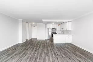 1360 N Sandburg Terrace, Chicago, IL 60610 - Photo 6