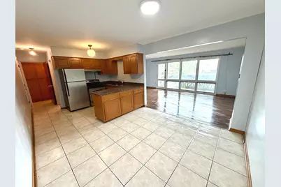 3158-3158 W 93rd Street #1C, Evergreen Park, IL 60805 - Photo 2