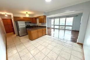 3158-3158 W 93rd St, Evergreen Park, IL 60805 - Photo 2