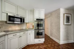 950 N Michigan Ave, Chicago, IL 60611 - Photo 12