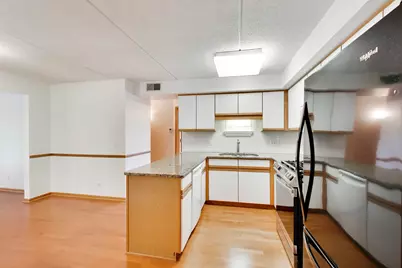 7120 N Milwaukee Avenue #208, Niles, IL 60714 - Photo 16