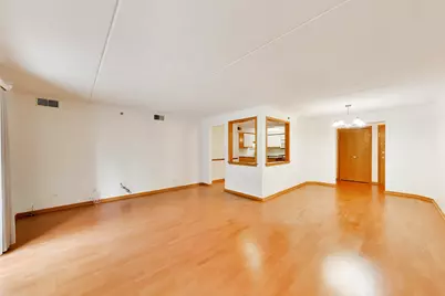 7120 N Milwaukee Avenue #208, Niles, IL 60714 - Photo 8