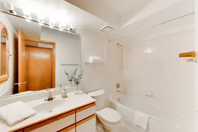 7120 N Milwaukee Avenue #208, Niles, IL 60714 - Photo 26