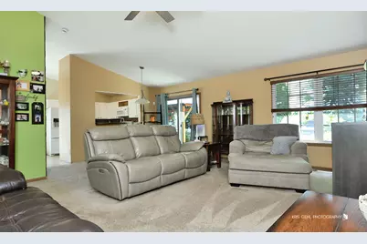 1525 Southport Court, Zion, IL 60099 - Photo 12