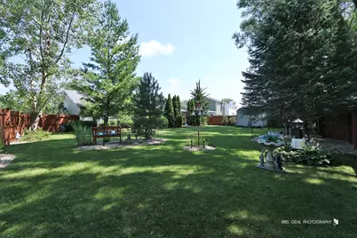 1525 Southport Court, Zion, IL 60099 - Photo 8