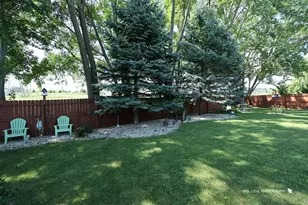 1525 Southport Ct, Zion, IL 60099 - Photo 6