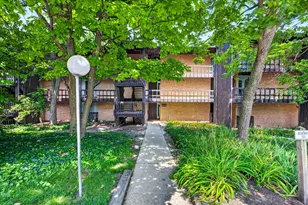 5603 Lakeside Dr, Lisle, IL 60532 - Photo 1