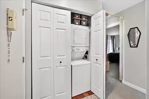 5603 Lakeside Dr, Lisle, IL 60532 - Photo 16