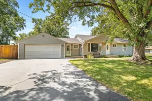 401 Belting Ct, Machesney Park, IL 61115 - Photo 1