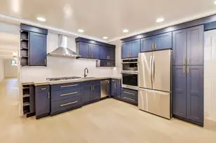 3735 S Lake Park Ave, Chicago, IL 60653 - Photo 4