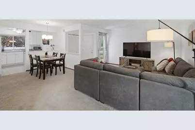951 Manchester Circle #951, Schaumburg, IL 60193 - Photo 6