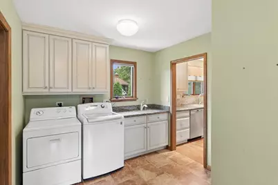 609 Claire Lane, Prospect Heights, IL 60070 - Photo 18