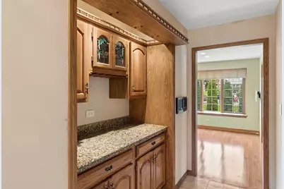 609 Claire Lane, Prospect Heights, IL 60070 - Photo 8