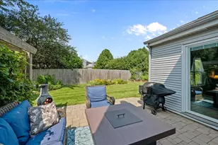 640 Green Meadow Ln, Geneva, IL 60134 - Photo 28