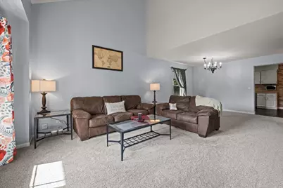 640 Green Meadow Lane, Geneva, IL 60134 - Photo 4