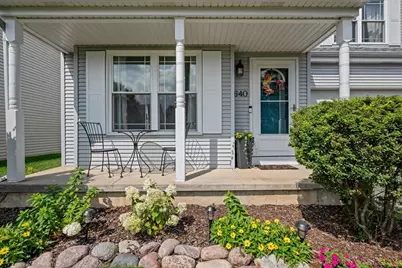 640 Green Meadow Lane, Geneva, IL 60134 - Photo 2
