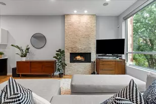 865 N Marshfield Ave, Chicago, IL 60622 - Photo 8