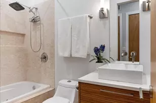 865 N Marshfield Ave, Chicago, IL 60622 - Photo 18