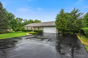 1706 South St, Crystal Lake, IL 60014 - Photo 2