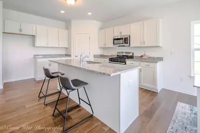 300 N Aspen Drive, Cortland, IL 60112 - Photo 20