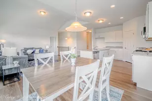 300 N Aspen Dr, Cortland, IL 60112 - Photo 22