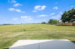 300 N Aspen Dr, Cortland, IL 60112 - Photo 50