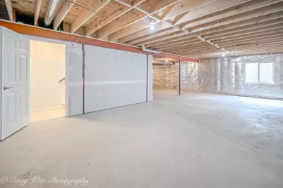 300 N Aspen Drive, Cortland, IL 60112 - Photo 38