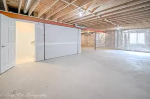 300 N Aspen Dr, Cortland, IL 60112 - Photo 38