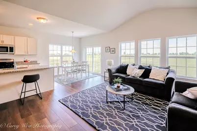 300 N Aspen Drive, Cortland, IL 60112 - Photo 30