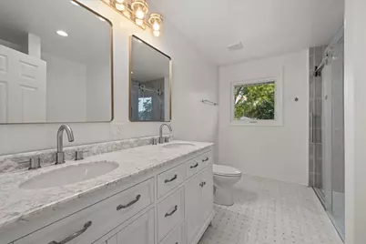 [Address not provided], Des Plaines, IL 60016 - Photo 10