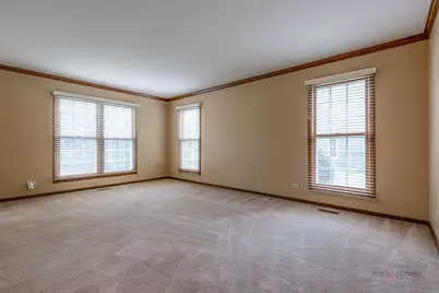 8 N Old Creek Road, Vernon Hills, IL 60061 - Photo 26