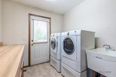 8 N Old Creek Road, Vernon Hills, IL 60061 - Photo 38