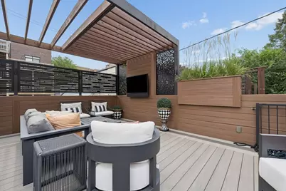 1915 W Wolfram Street, Chicago, IL 60657 - Photo 44