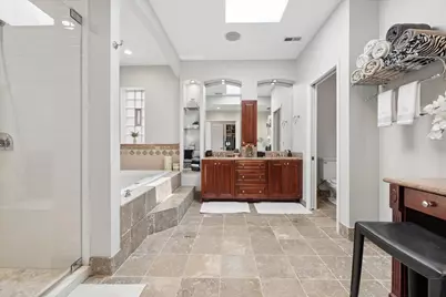 1915 W Wolfram Street, Chicago, IL 60657 - Photo 24