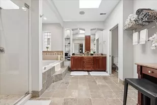 1915 W Wolfram St, Chicago, IL 60657 - Photo 24