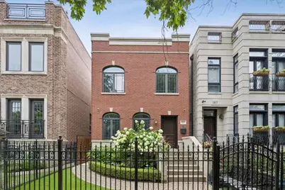 1915 W Wolfram Street, Chicago, IL 60657 - Photo 2