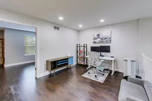 2634 Violet St, Glenview, IL 60026 - Photo 20
