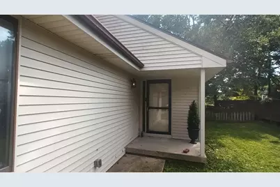 507 Clearwater Drive #1, Champaign, IL 61822 - Photo 2
