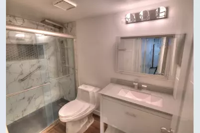 1850 Pebble Beach Circle, Elk Grove Village, IL 60007 - Photo 10