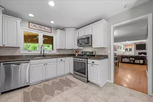 S758 Grant St, Winfield, IL 60190 - Photo 10