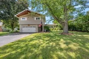 S758 Grant St, Winfield, IL 60190 - Photo 2