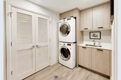 2527 W Medill Avenue, Chicago, IL 60647 - Photo 38