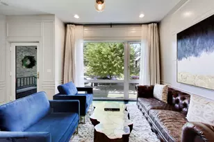 2527 W Medill Ave, Chicago, IL 60647 - Photo 6