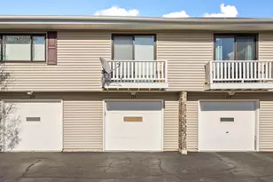 117 Cotuit Ct, Schaumburg, IL 60193 - Photo 14