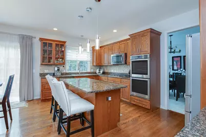 2423 Bainbridge Boulevard, West Chicago, IL 60185 - Photo 8