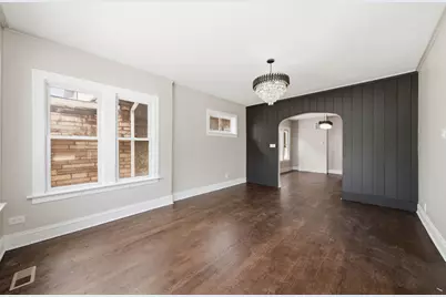 10742 S Prairie Avenue, Chicago, IL 60628 - Photo 4