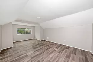 10742 S Prairie Ave, Chicago, IL 60628 - Photo 20